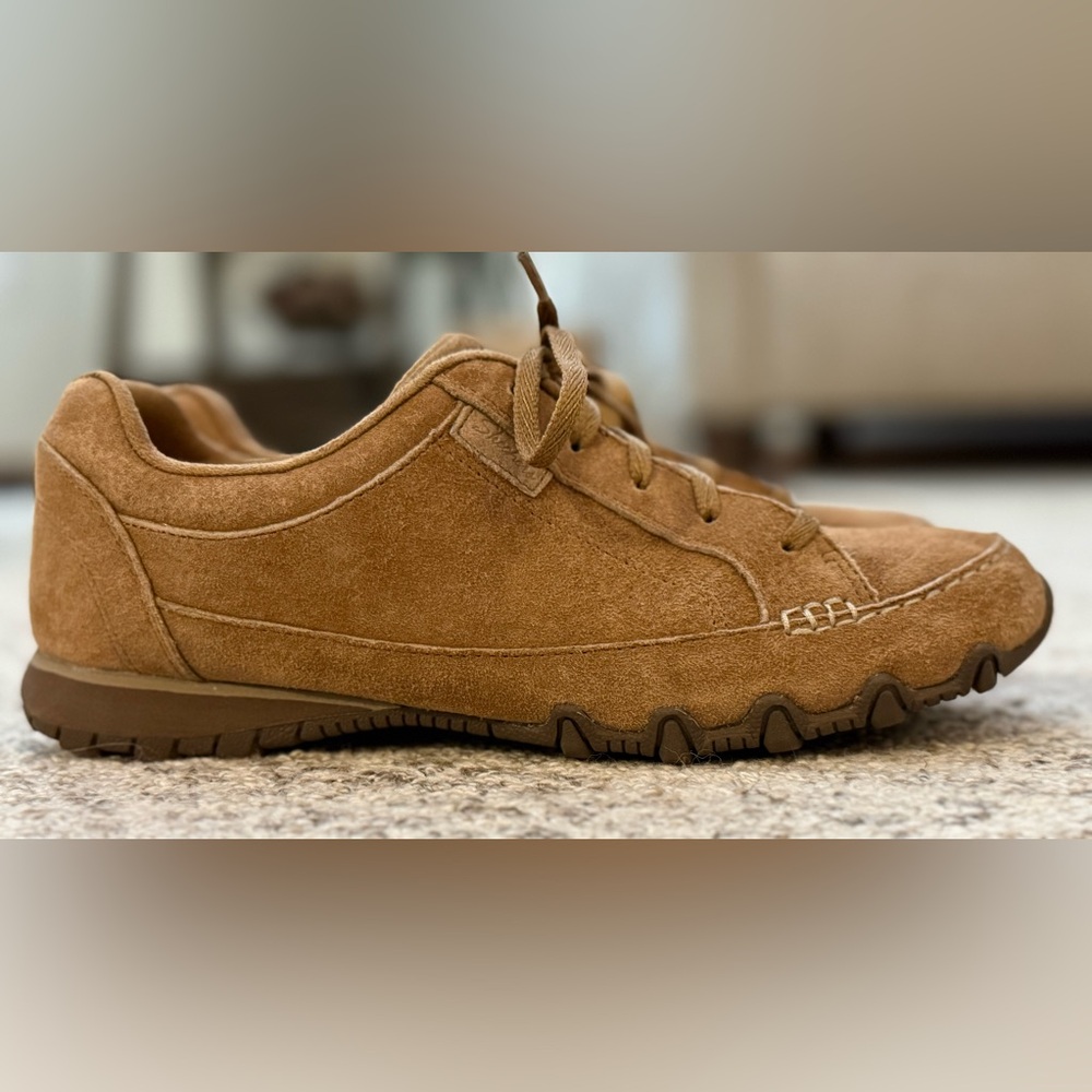 Skechers Relaxed Fit Memory Foam Tan Shoes Sz 9 - Picture 2 of 8